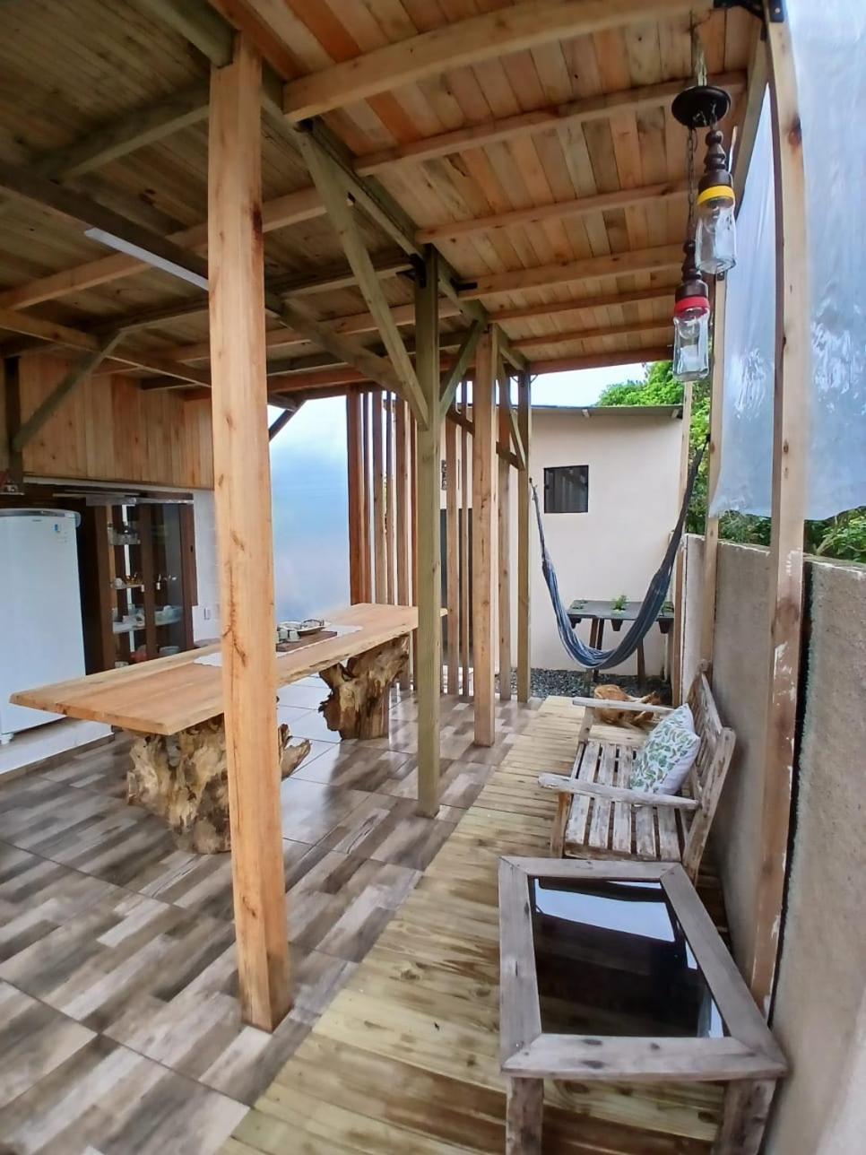 La Casita Casa Familiar Hospedagem E Camping Urbano Navegantes Exterior foto